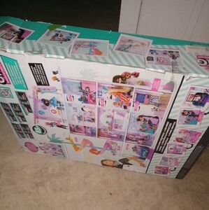 Lol omg doll house